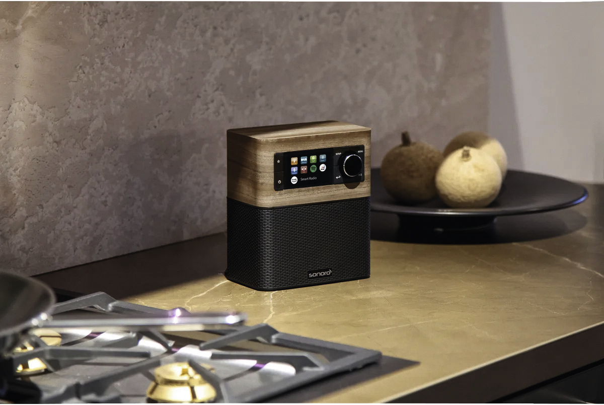 Sonoro STREAM | DAB+/UKW/Internet-Radio | 2,4" Display | Bluetooth | Spotify Connect