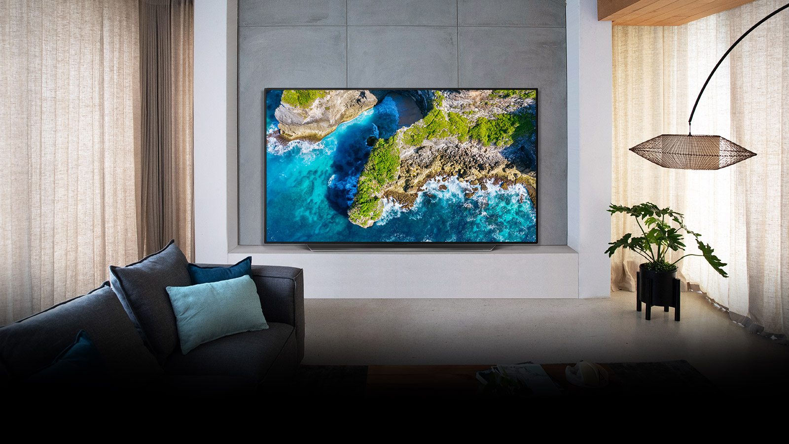 lg-oled-cx9la-4k-oled-tv-lifestyle-4