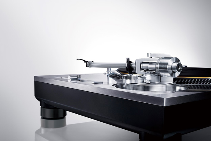 Technics SL-1200GEG-S Silber