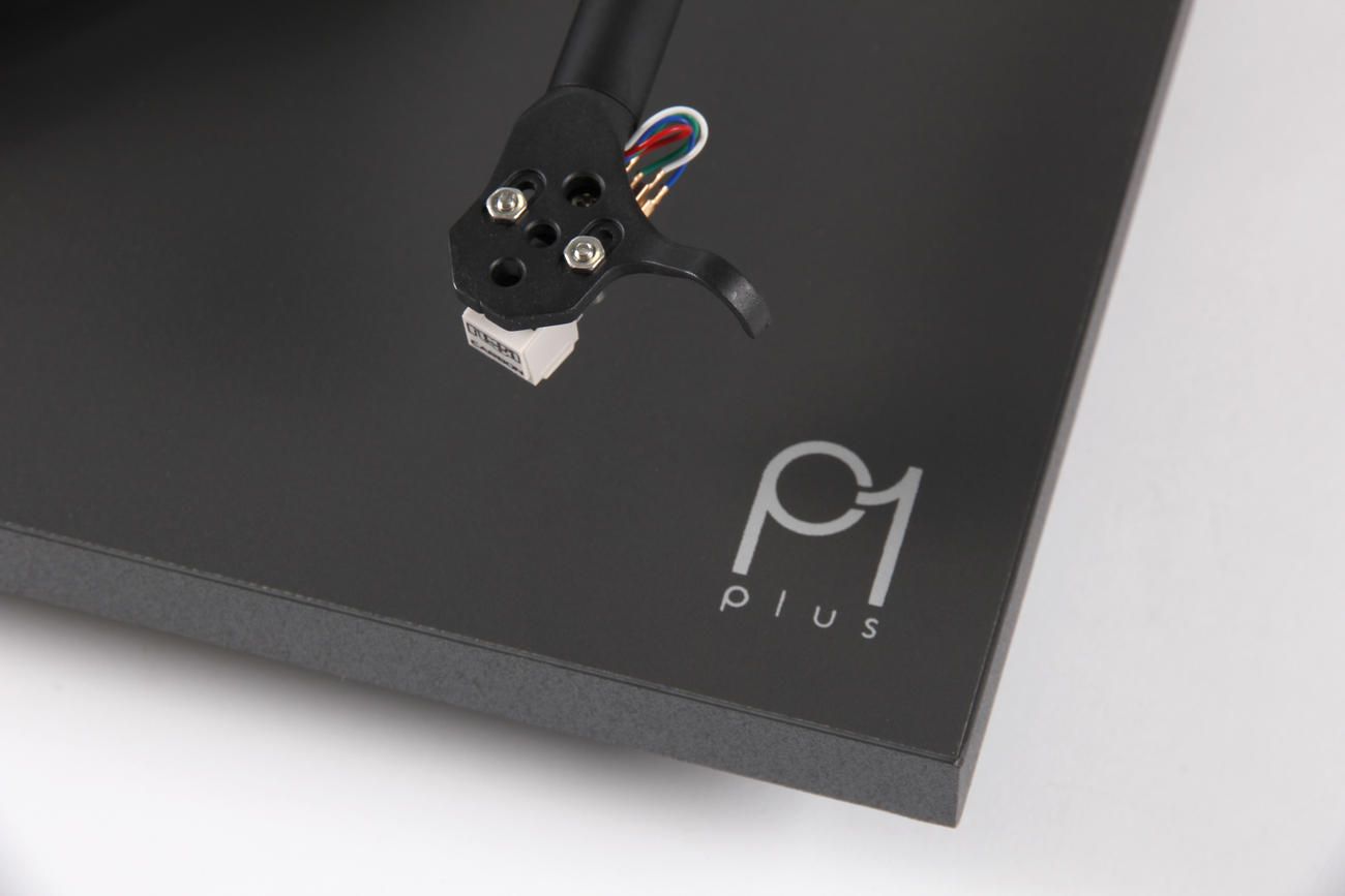 Rega Planar 1 Plus Plattenspieler