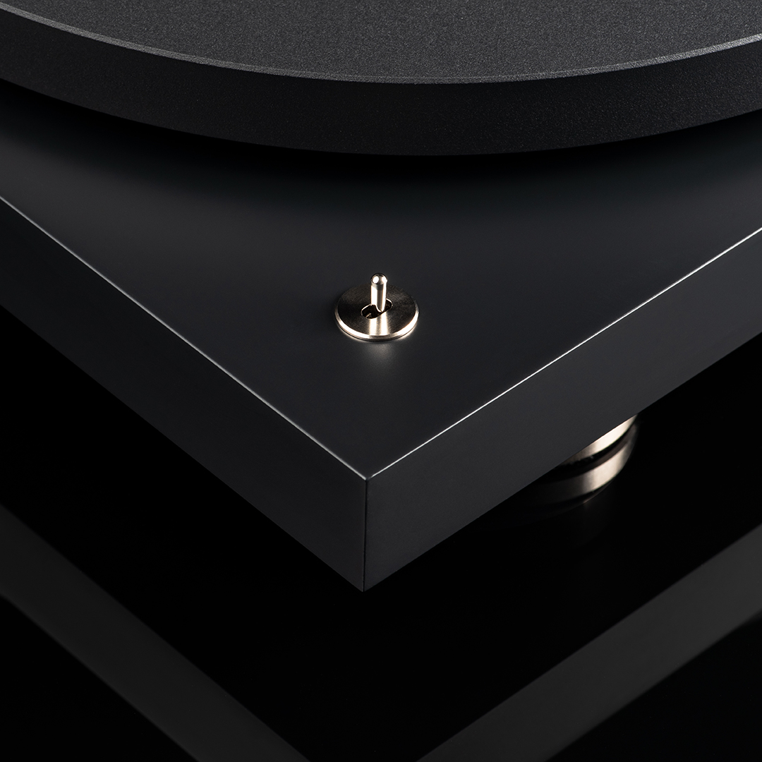 Pro-Ject Debut PRO Plattenspieler zum 30 Jahre Jubiläum